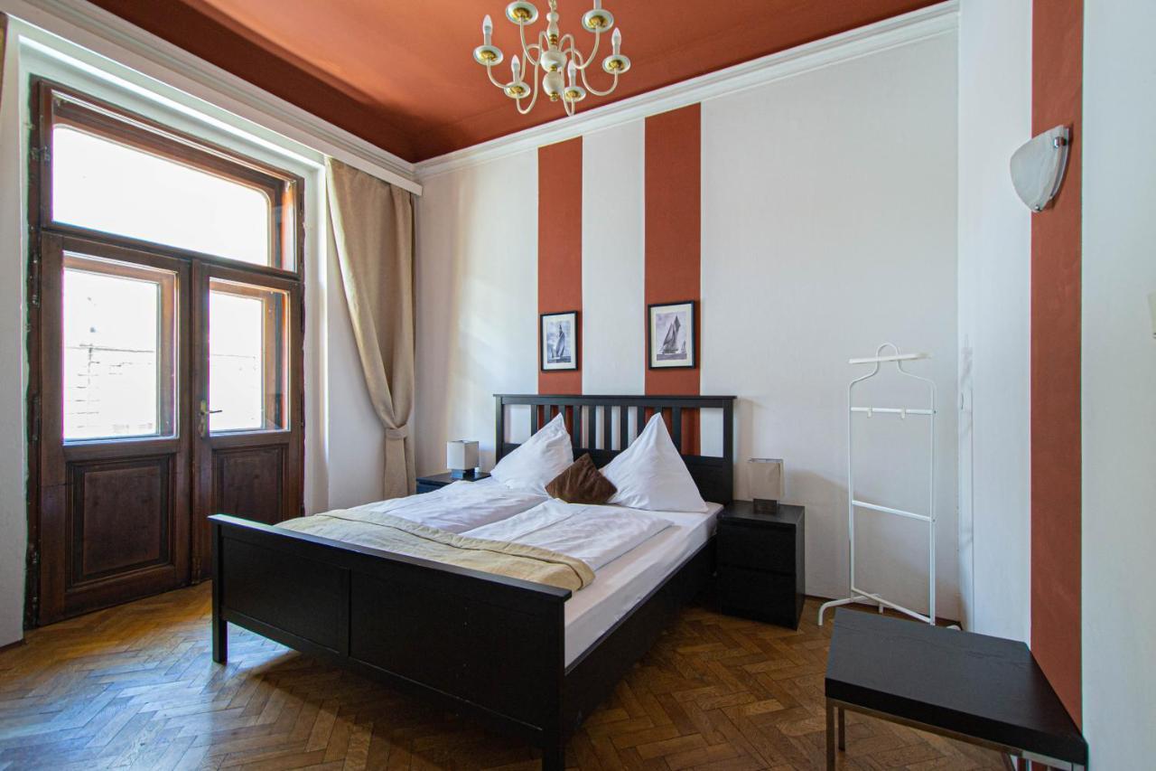 For Celebrations Spacious 3Bdr Apartment With Balcony Prag Exteriör bild