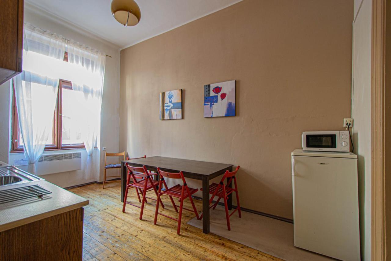 For Celebrations Spacious 3Bdr Apartment With Balcony Prag Exteriör bild