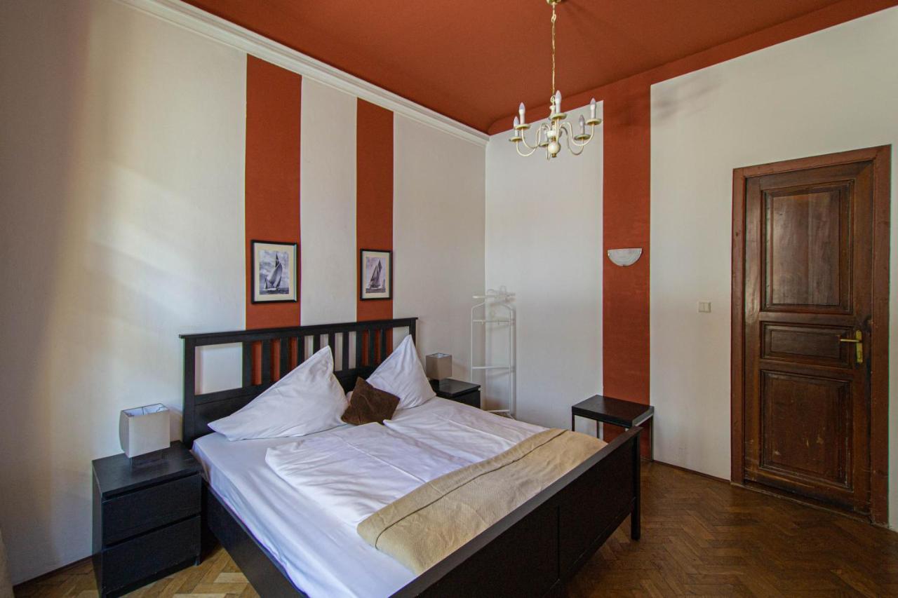 For Celebrations Spacious 3Bdr Apartment With Balcony Prag Exteriör bild