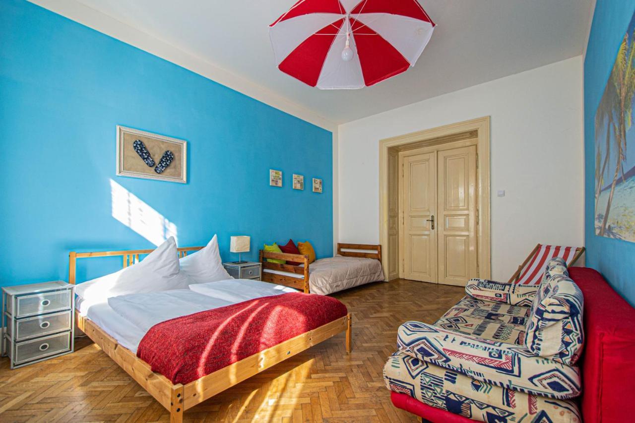 For Celebrations Spacious 3Bdr Apartment With Balcony Prag Exteriör bild