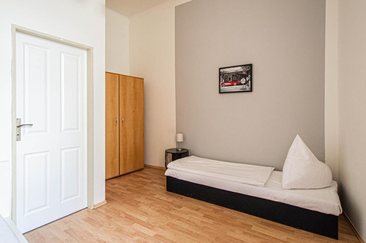 For Celebrations Spacious 3Bdr Apartment With Balcony Prag Exteriör bild