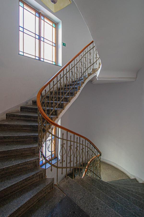 For Celebrations Spacious 3Bdr Apartment With Balcony Prag Exteriör bild