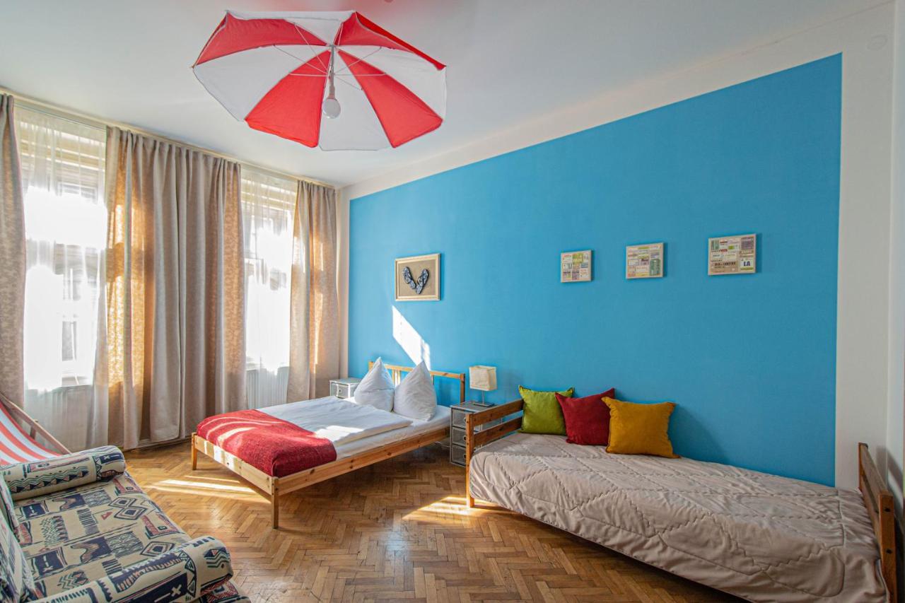 For Celebrations Spacious 3Bdr Apartment With Balcony Prag Exteriör bild