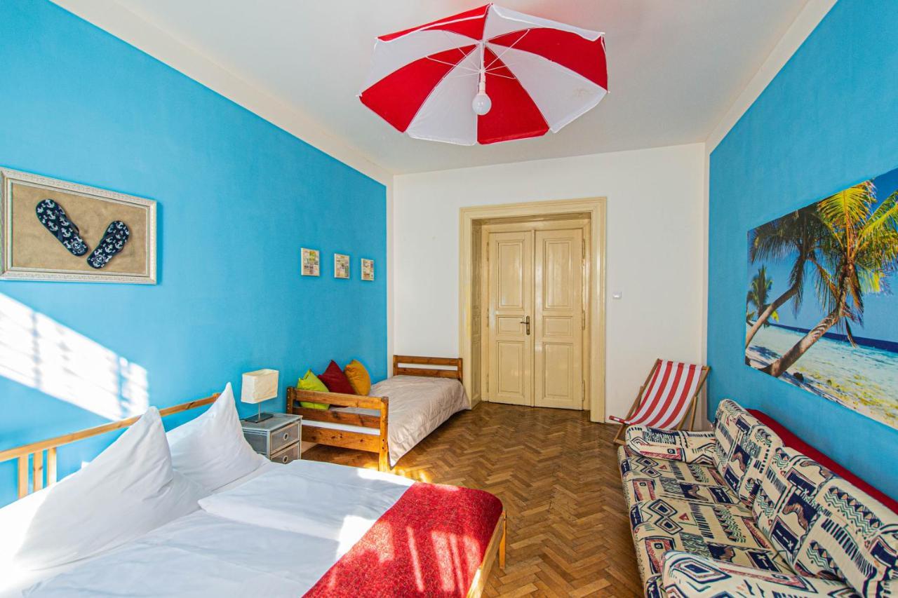For Celebrations Spacious 3Bdr Apartment With Balcony Prag Exteriör bild