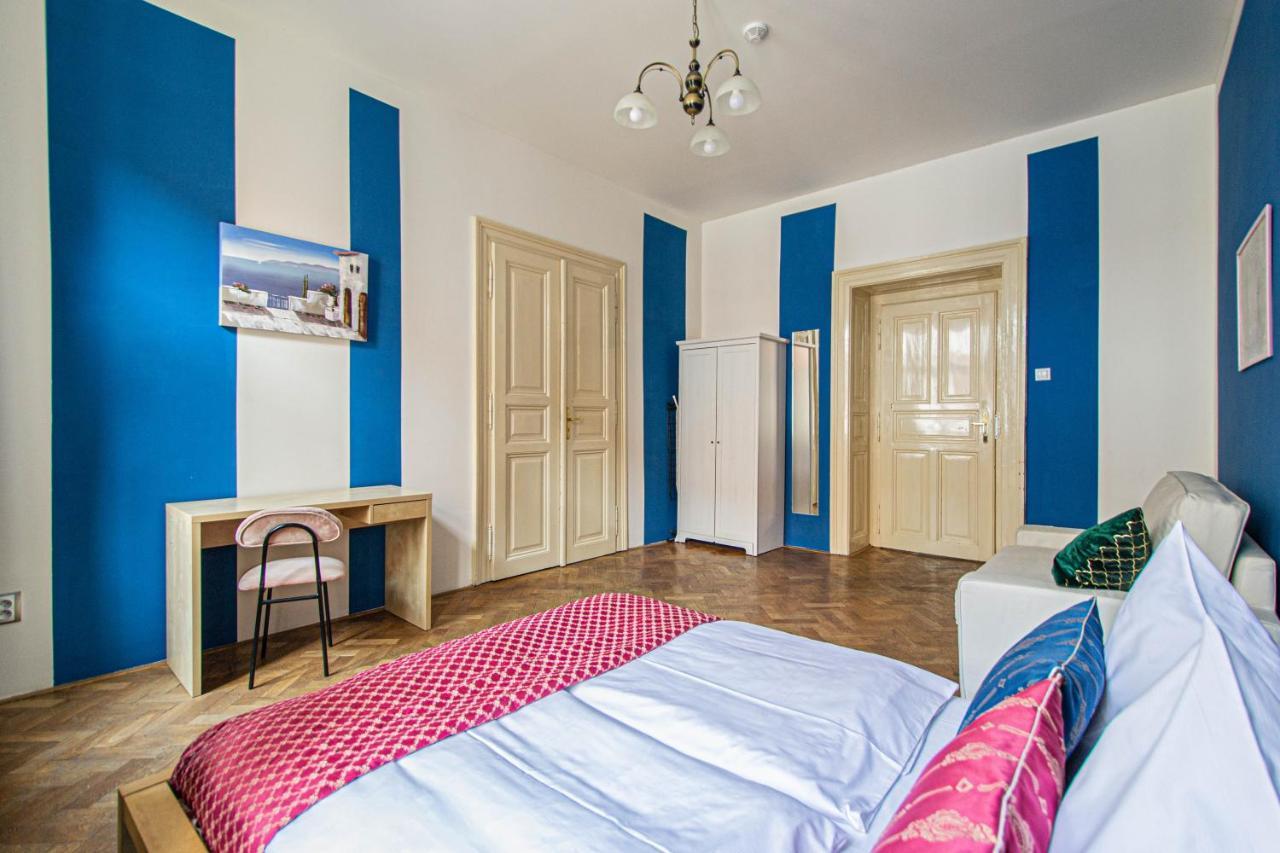 For Celebrations Spacious 3Bdr Apartment With Balcony Prag Exteriör bild